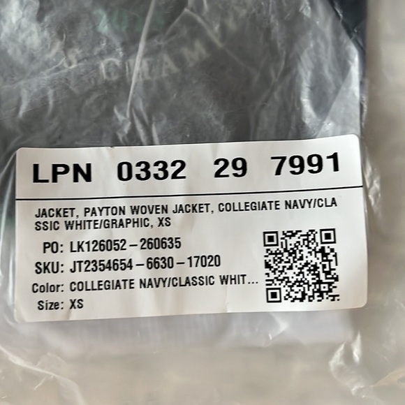 Fabletics Women’s Payton Woven Jacket in collegiate Navy/white size XS - Picture 3 of 11